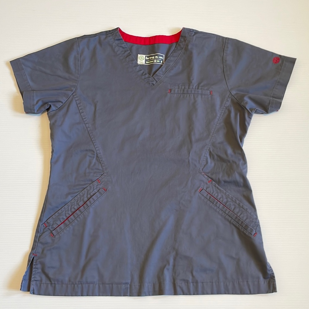 BIO Bring it on gray shirt sleeve scrub top. V-neck with red detailing. Small